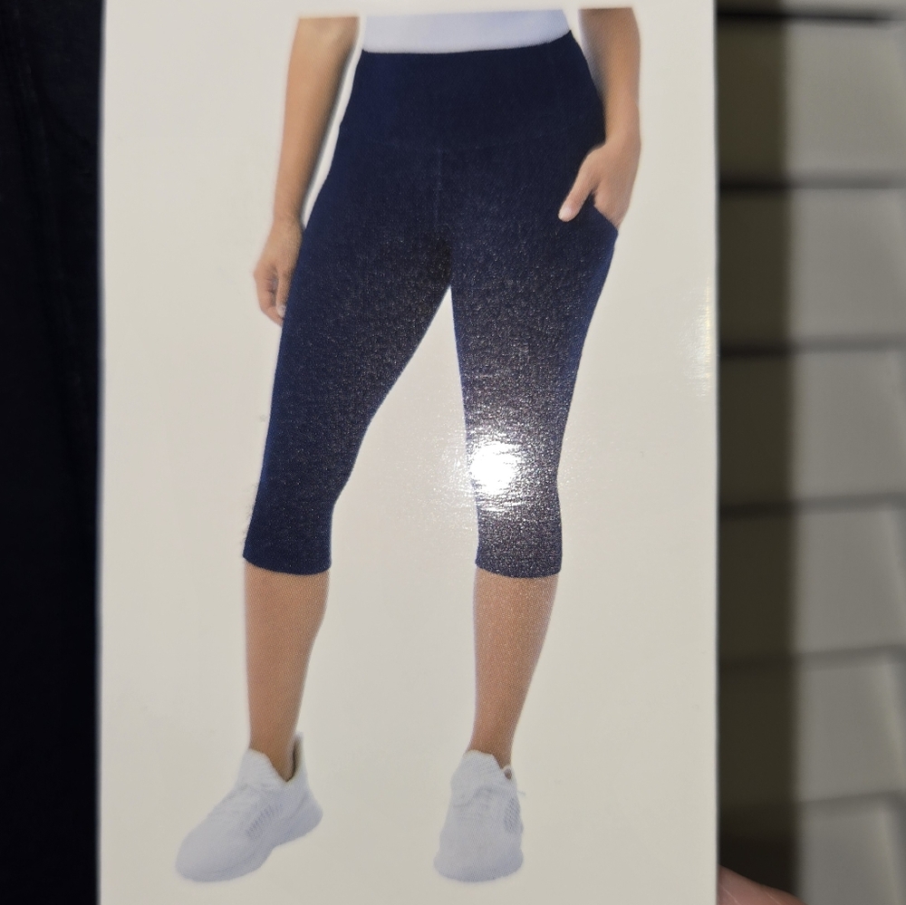 32 Degrees Women's S Athletic Leggings Capri NEW